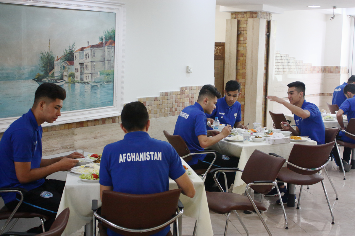 حضور و اقامت تیم فوتسال “افغانستان” در هتل “گسترش” تبریز